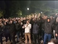 Crna Gora krenula srpskim stopama: Protest ispred Vlade, građani uzvikivali "Turci, napolje" (VIDEO)