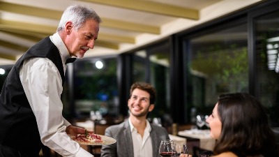 Rang lista najjeftinijih i najskupljih zemalja u Evropi za odlazak u restoran: Evo gde je Srbija