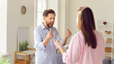 Tri horoskopska znaka narednih dana mogla bi osetiti napetost u vezi: Da li ste među njima?