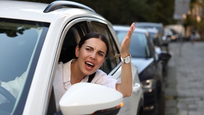 DOBIĆETE 25.000 EVRA Vratite vozačku dozvolu na 5 godina 