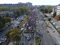 AFP: Srbija duboko izmenjena i polarizovana godinu dana posle pogibije u Novom Sadu