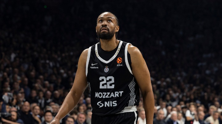 Parker dobio brutalnu poruku: Spakuj kofere, ugovor pocepaj i kupi rečnik kineskog (VIDEO)