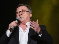 Halid Bešlić je pomogao OVOJ velikoj muzičkoj zvezdi na početku karijere