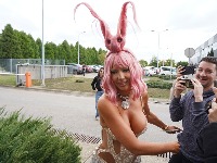 Radnici javnih preduzeća ucenjeni da dođu na Karleušin koncert?!