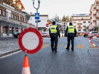 NAJMANJE 40 MRTVIH Novogodišnja noć se pretvorila u HOROR, poznato kako je došlo do požara?!