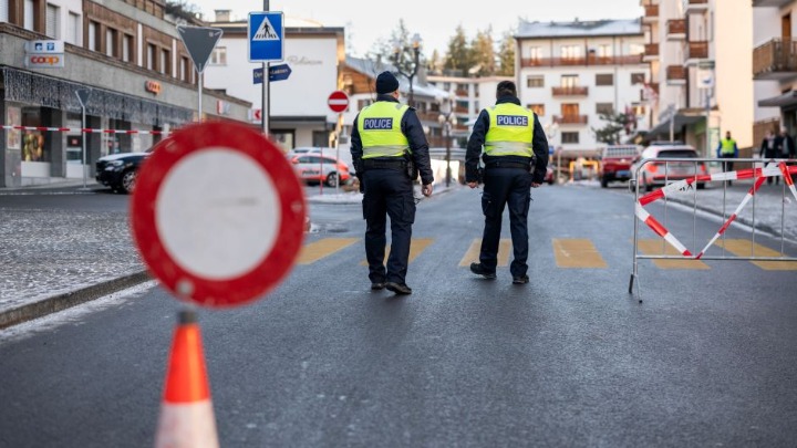 NAJMANJE 40 MRTVIH Novogodišnja noć se pretvorila u HOROR, poznato kako je došlo do požara?!
