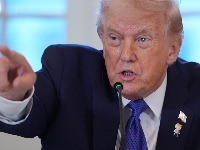 Tramp digao uzbunu: Rusija bi mogla da zauzme Grenland, moramo to da učinimo pre njih - MILOM ILI SILOM