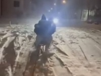 "Kaži mu da uspori malo!": Vozač koji je pregazio tinejdžerke nakon što su pale sa sanki kaže da ih nije video