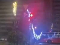 Pala novogodišnja rasveta u Kneza Miloša u Beogradu (VIDEO)