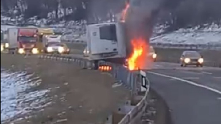 Dramatičan prizor na auto-putu kod Beograda (VIDEO)