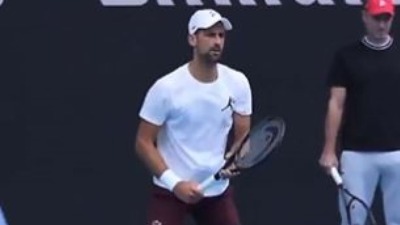 Novak pred publikom u Melburnu, odmah dobio ovacije (VIDEO)