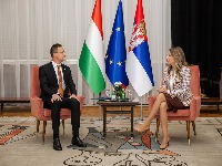 Ministarka Đedović Handanović: I "Petrohemija" ide MOL-u