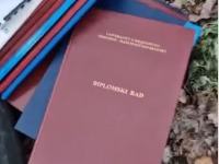 Diplomski i master radovi "završili" pored KONTEJNERA (VIDEO)