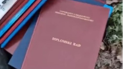 Diplomski i master radovi "završili" pored KONTEJNERA (VIDEO)