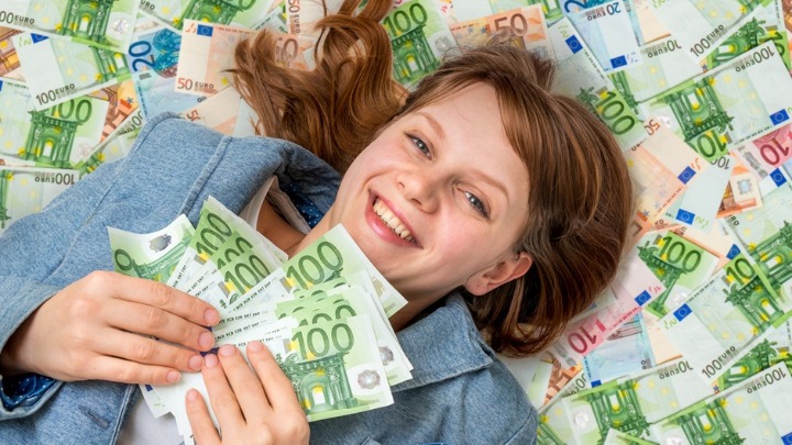 Do 15. februara ovim znakovima stiže toliki novac da neće znati gde da ga drže