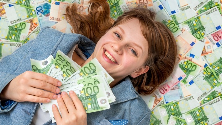 Svemir šalje BRDO PARA za OVA 3 znaka: Konačno izlaze iz finansijskog pakla - novac će im se lepiti za prste 