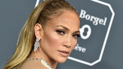 "Da li je bila gruba prema snimatelju ili je jednostavno takva?" Širi se viralni snimak Džej Lo sa Zlatnog globusa (VIDEO)