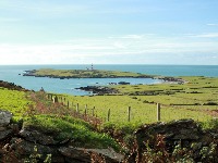 Na ovom ostrvu žive tri osobe, 300 ovaca, 200 foka i traže nove radnike
