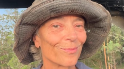 Glumici pisali da „izgleda staro“ sa 68 godina: Njen odgovor hejterima svi treba da čuju (VIDEO) 