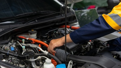 Automehaničar upozorava vozače na JEDNU GREŠKU zimi koja uništava motor (VIDEO)