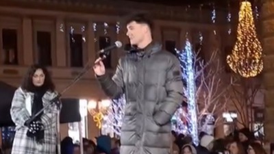 "Srbija je podeljena na moderne kabadahije i sirotinju raju“: Govor studenta na protestu oduševio NS (VIDEO)