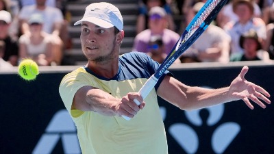 Kecmanović pao u maratonu na AO i ispao u prvom kolu!