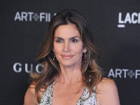 Sindi Kraford UGOVORILA DEJT Džordžu Kluniju: Evo kako se sve odvijalo 