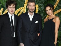 Bruklin Bekam UHVAĆEN U LAŽI: Optužio majku da je u 5 do 12 OSTAVILA SNAJU BEZ VENČANICE, a sada je ISPLIVALA ISTINA