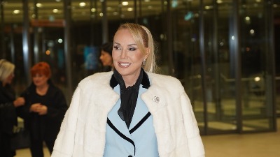 "15 bundi mi je potpuno uništeno, jedna je čak i nestala“: Lepa Brena o neprijatnosti koju je doživela 