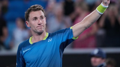 Rud najavio - napustiće AO zbog porođaja supruge!