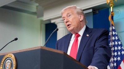 ŠOK U BELOJ KUĆI Tramp nikad oštriji prema NATO - POMENUO I SRBIJU!