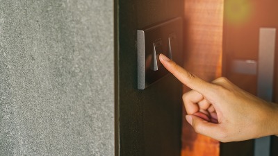 Ako osetite ovaj miris u kući usred noći, ne palite svetlo: To znači SAMO JEDNO