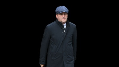 NIKOLA SELAKOVIĆ ILI KAKO SMO PUKLI KAO DRŽAVA Nisam ja budala - kao neki drugi