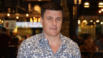 "Nisu mi ostavili veliko bogatstvo, pa da mogu da prodam dedovinu": Vuk Kostić otkrio nepoznate detalje o porodici