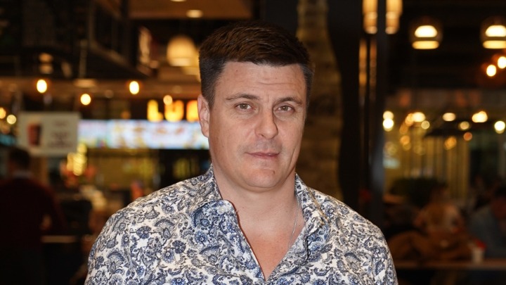 "Nisu mi ostavili veliko bogatstvo, pa da mogu da prodam dedovinu": Vuk Kostić otkrio nepoznate detalje o porodici