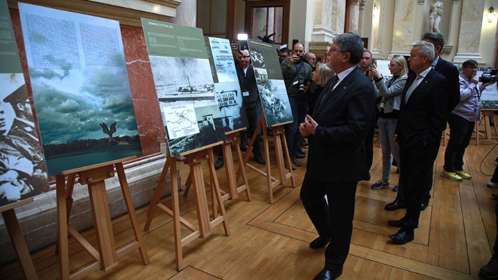 Uprkos tvrdnjama vlasti: Evroposlanici POGLEDALI izložbu o Jasenovcu