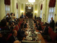 Jedan od uslova i JASAN stav o Ukrajini: Opozicija održala sastanak sa evroparlamentarcima