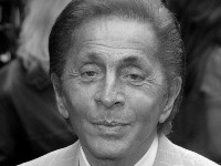 SAHRANJEN Valentino: Od "poslednjeg cara" mode u Rimu oprostila se modna elita i Holivud (FOTO, VIDEO) 