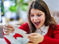 Ova 4 ZNAKA U 2026. DOBIJAJU NA LUTRIJI: Velike pare padaju s neba - stiže nagrada koja menja život