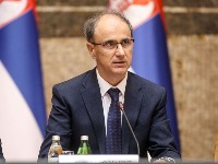 Macut: Moraće da se razmišlja o REKONSTRUKCIJI vlade na proleće