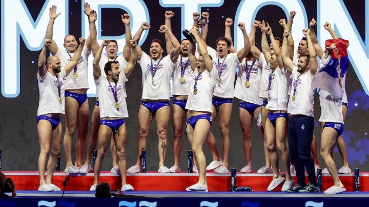 VATERPOLISTI BEZ DOČEKA ISPRED SKUPŠTINE Da li je Ćacilend razlog?