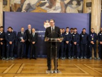 "Nisam očekivao zlato": Vaterpolisti na prijemu kod Vučića, predsednik dobio poklon od Viktora Jelenića