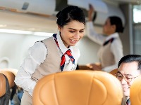 Stjuardesa otkriva: "Ovu odeću treba zabraniti tokom leta avionom"