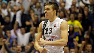 Partizan nudi Bogdanu 18 miliona: Srbin odbio Ostoju i njegovog sina