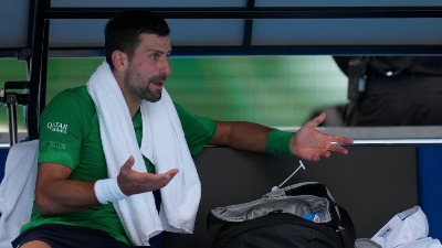 "Misliš da je to pošteno?": Novak pobesneo na sudiju (FOTO)