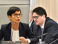 Kos je ZABRINUTA što je Vučić potpisao Mrdićeve zakone: "Procena nije dobra"