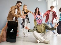 VUČIĆ SE ZABRINUO ZA STUDENTE Neki hoće da ih prevare