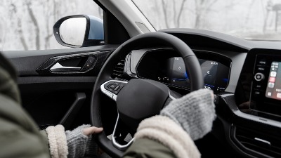 Jedna lampica, ogroman rizik: Ovo vozači masovno ignorišu, a može skupo da ih košta!