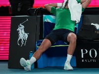 Đoković i Cicpas nisu iskoristili svoje prilike i ostaju bez četvrtfinala u dublu: Novak u raspravi sa sudijom (VIDEO)