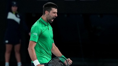 Nole spasao brejk lopte - na gem je do petog seta! Đoković - Siner 3:6, 6:3, 4:6, 5:4